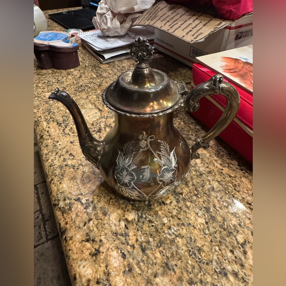 Homan Silver Plate Co Quadruple Plate Silver Pitcher, Creamer Sugar Bowl Bowl